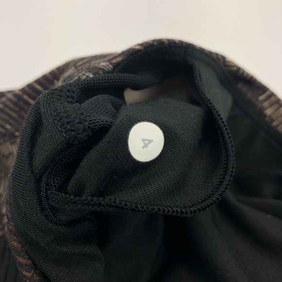 Lululemon City Tank Golden Goddess - Picture 5 of 7